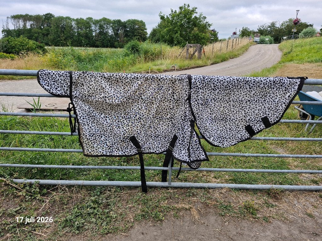 Vliegendeken 110/145, Dieren en Toebehoren, Paarden en Pony's | Dekens en Dekjes, Zo goed als nieuw, Vliegendeken, Pony (P), Première