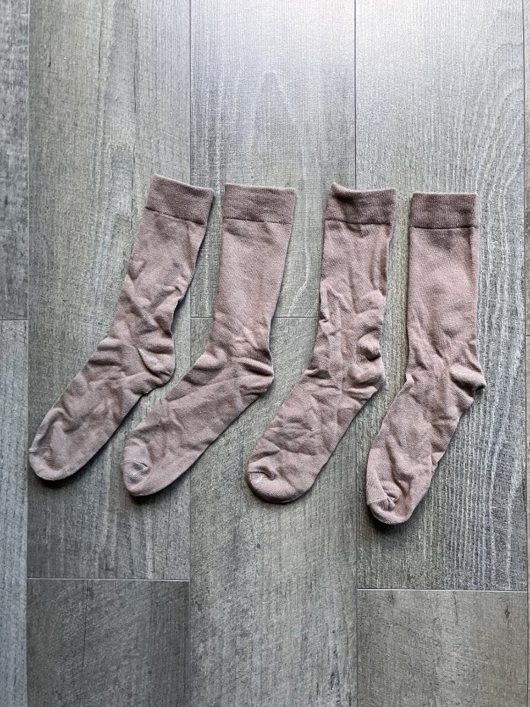 Twee paar donkerbeige sokken (maat 41-42): NIEUW, Kleding | Heren, Ophalen of Verzenden, Nieuw, Maat 39 t/m 42, Overige kleuren