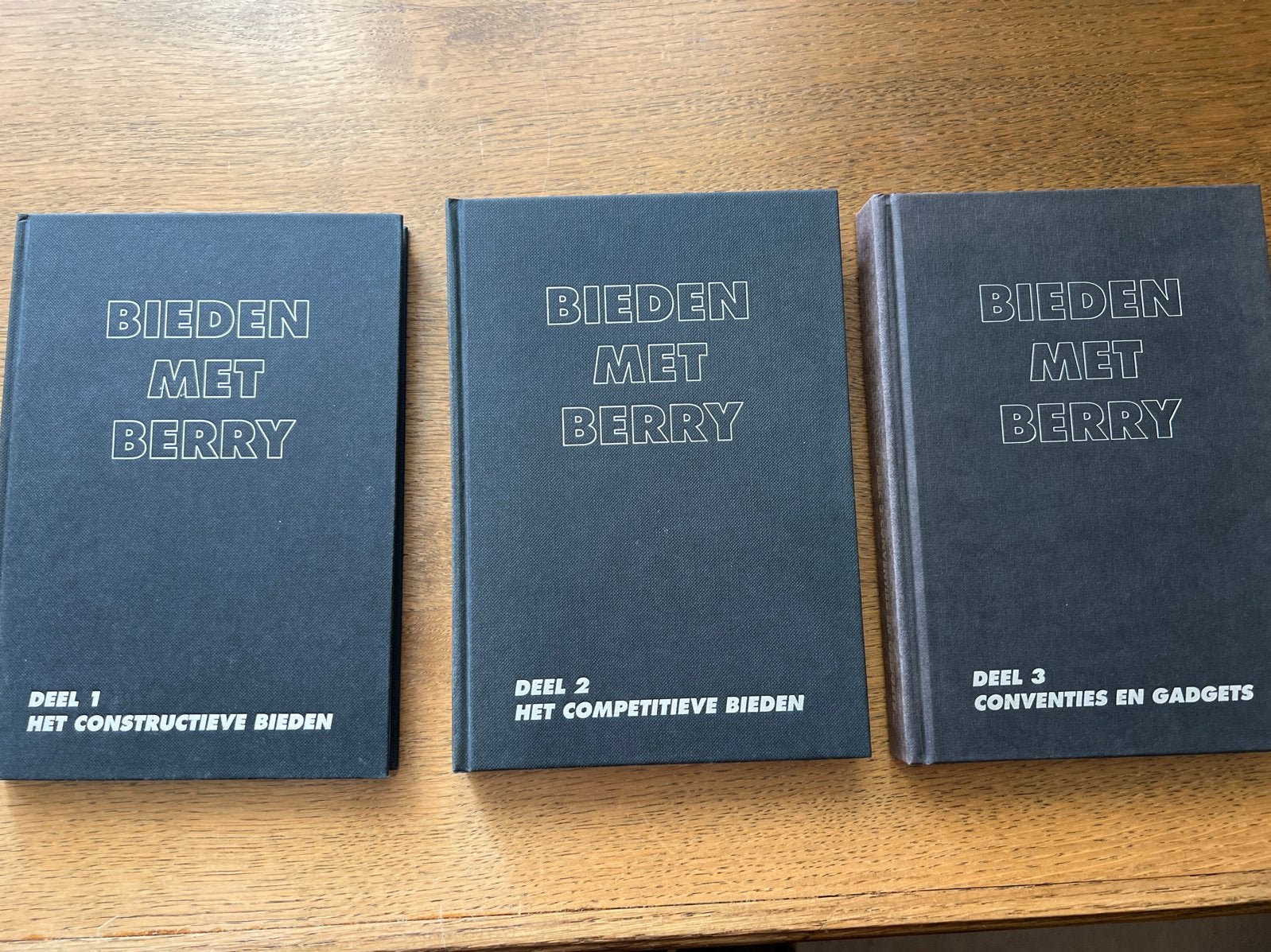 Bieden met Berry - Complete set (3 delen), Boeken, Ophalen of Verzenden, Zo goed als nieuw, Nederland