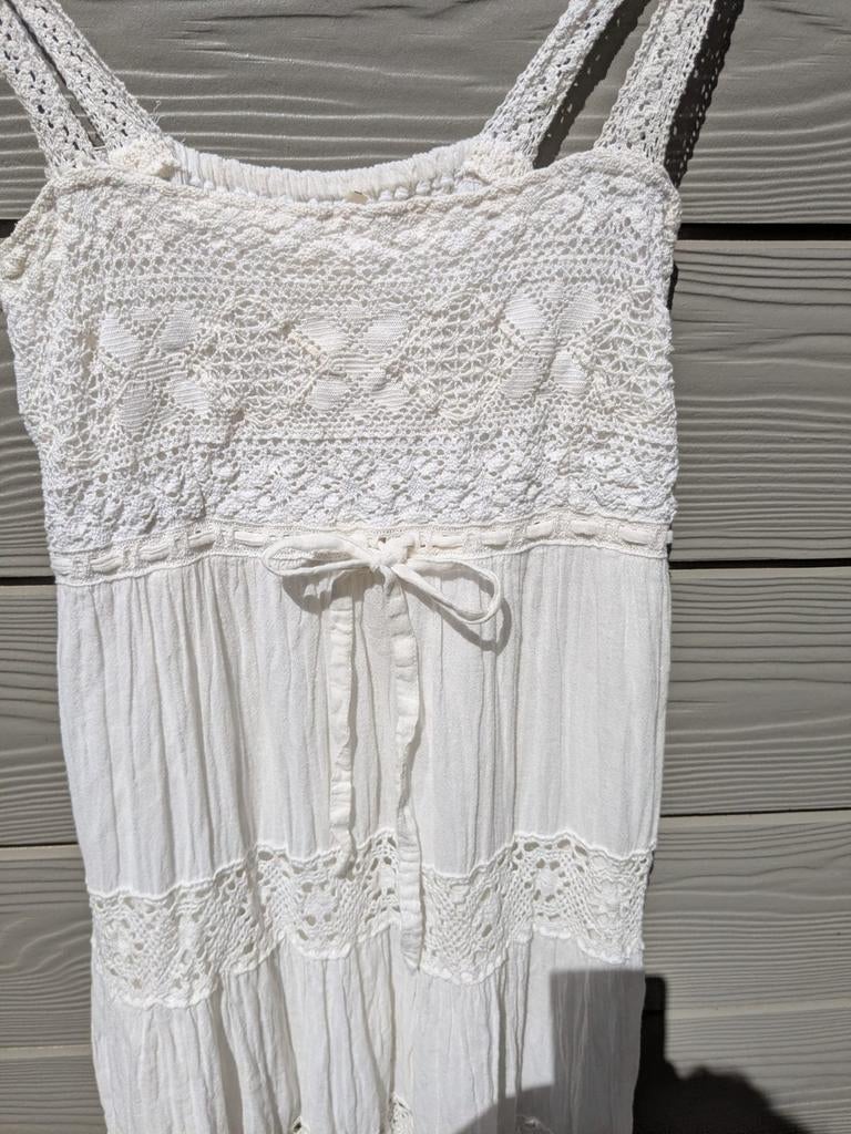 Mooie witte Ibiza jurk maat M met kantdetails, Maat 38/40 (M), Wit, Ophalen of Verzenden, Zo goed als nieuw