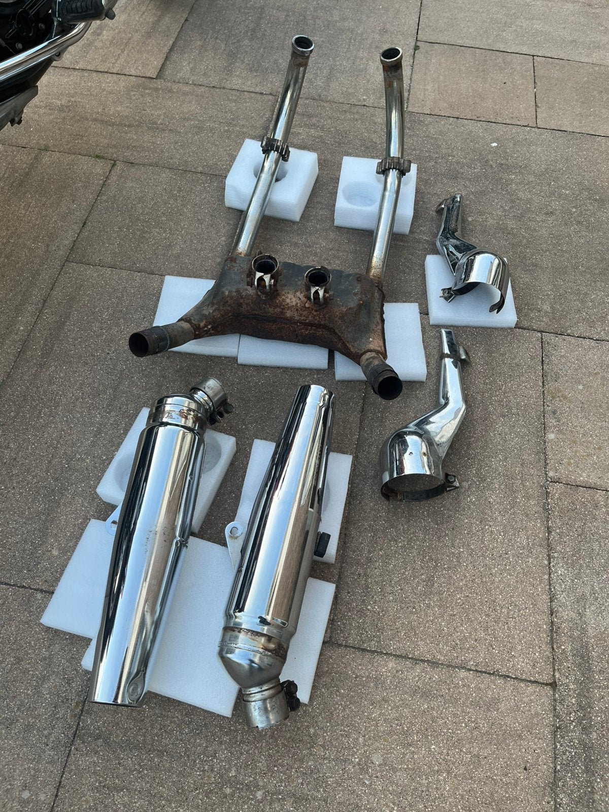Honda VF700C Magna uitlaat., 700 cc, Cardan-aandrijving, 4 cilinders, Gebruikt