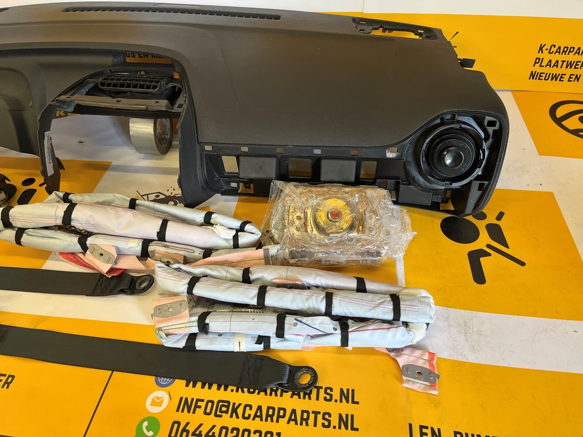 Airbag set citroen c1 2014-2022 Compleet Dashboard set, Auto-onderdelen, Info@fabrikant.eu, Citroën, Fabrikantstraat 1
1000 AA  Amsterdam, NL
