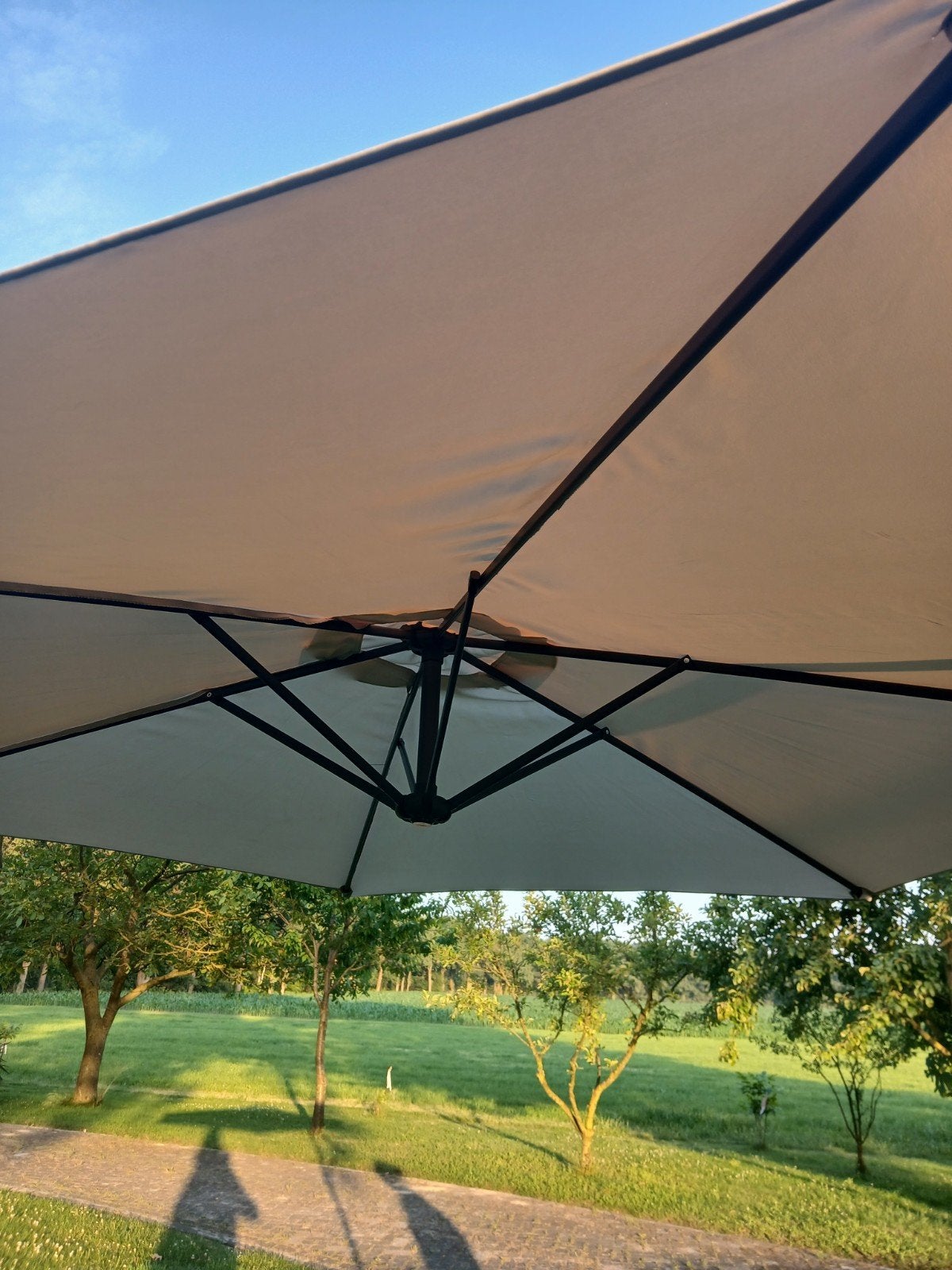 Grote zweefparasol 3 meter - Beige (nieuw), Tuin en Terras, Parasols, Ophalen, Verstelbaar, Nieuw, 2 tot 3 meter
