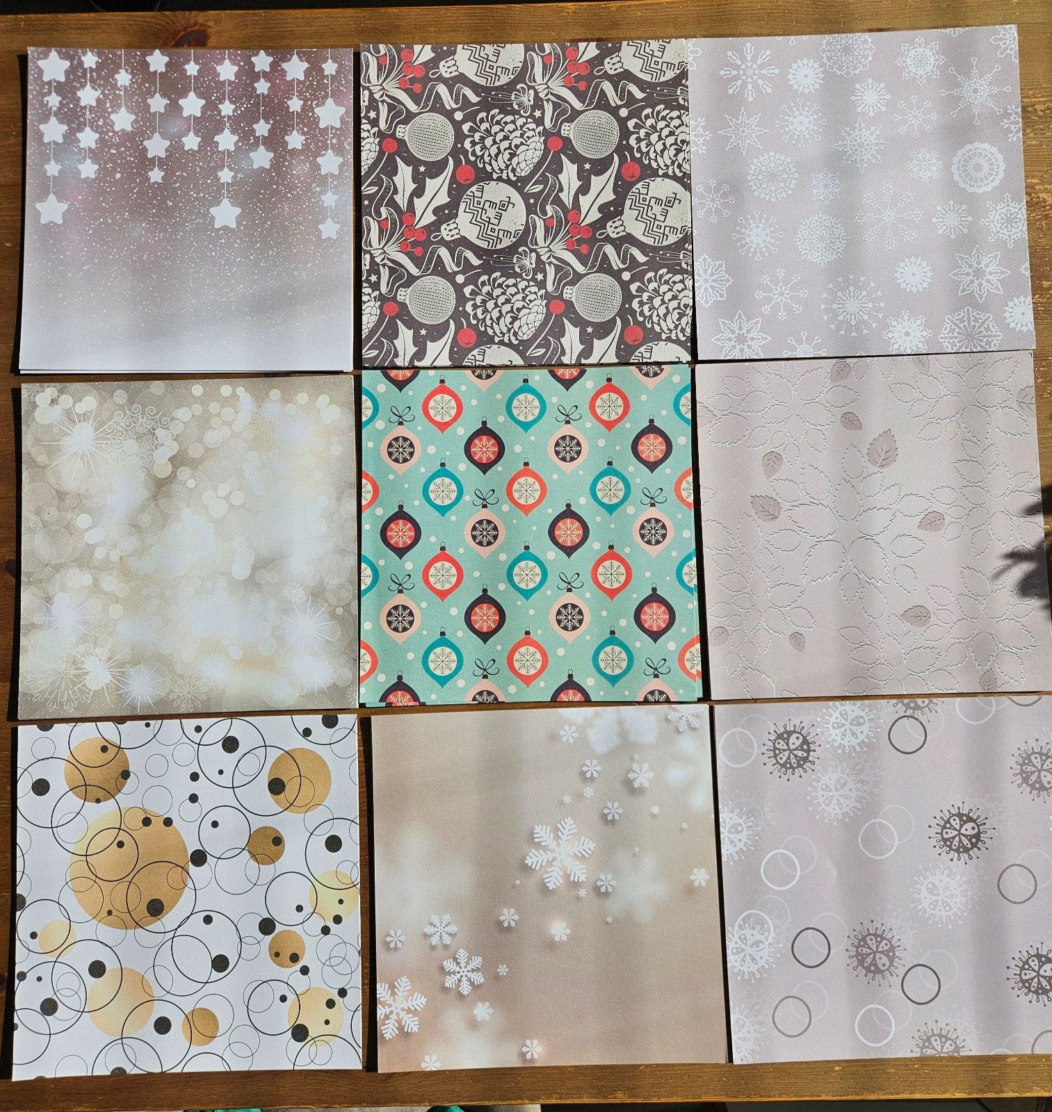 136 stuks hobby karton met diverse kerstprints, Nieuw, Ophalen of Verzenden, Papier of Karton, Kerstmis