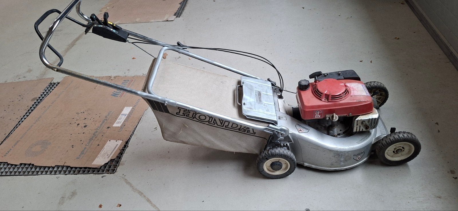 Honda grasmaaier met opvangzak - Benzine, Ophalen, Cirkelmaaier, Honda, Gebruikt