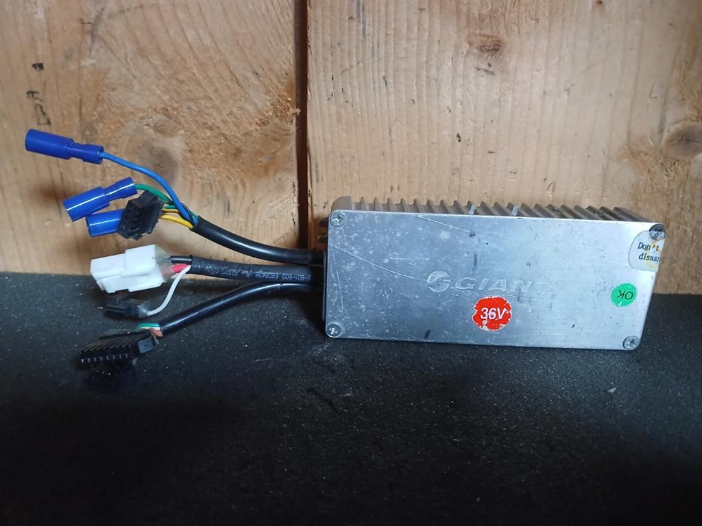 Giant E-bike Controller 36V - Origineel Onderdeel, Fietsen en Brommers, Fietsonderdelen, Elektrische fiets, Gebruikt, Overige materialen