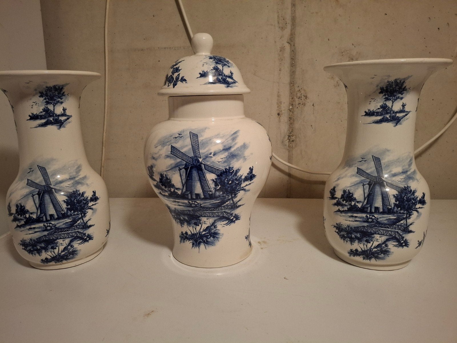 Delfts Blauw Vazen Set - Molen en Landschap Decor, Antiek en Kunst, Ophalen