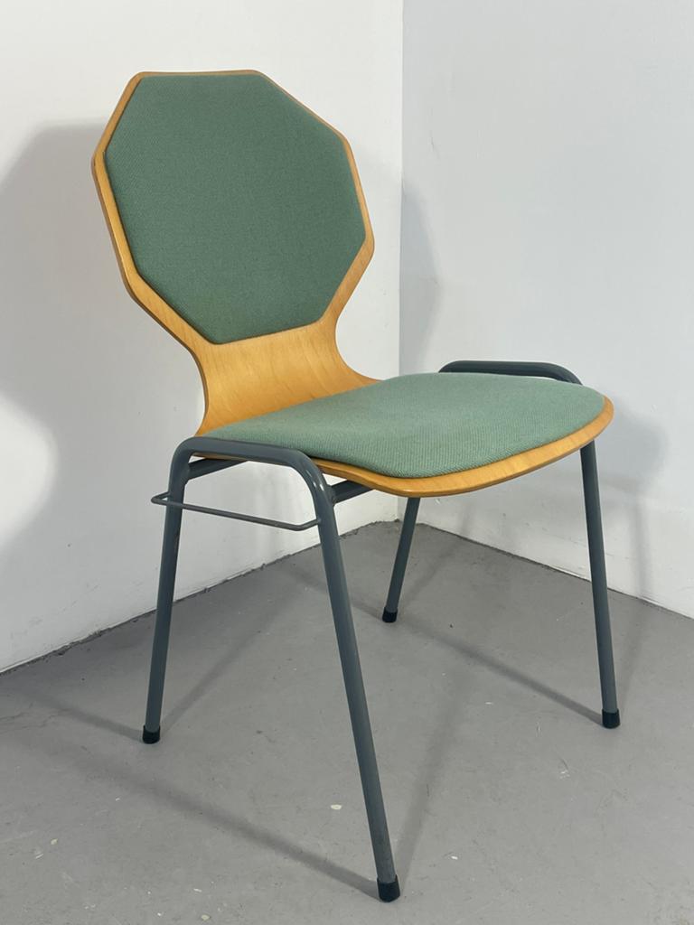 39x Stapelstoelen Kerkstoelen Kantinestoelen, Ophalen, X, Vijf, Zes of meer stoelen, X