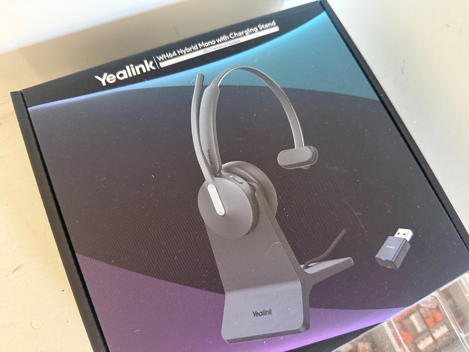 Yealink WH64 Hybrid Mono Headset met Oplaadstation, Overige merken, Nieuw, Ophalen of Verzenden, Over-ear