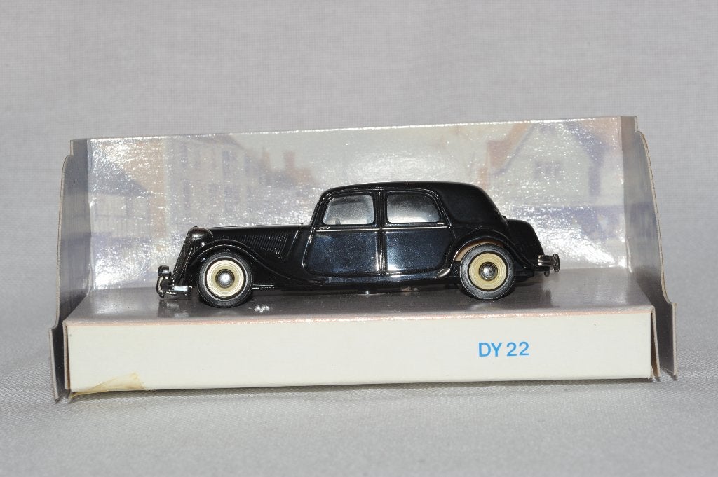 Dinky Coll Citroen 15CV 6 cyl bj 1952  dy22b, Ophalen of Verzenden, Zo goed als nieuw, Auto, Dinky Toys
