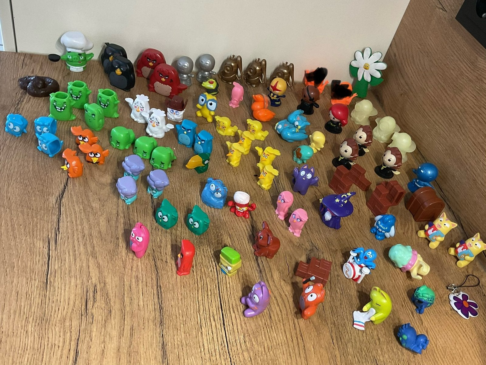 Kleine poppetjes en figuurtjes,leuk als b.v. taartdecoratie, Ophalen of Verzenden, Zo goed als nieuw