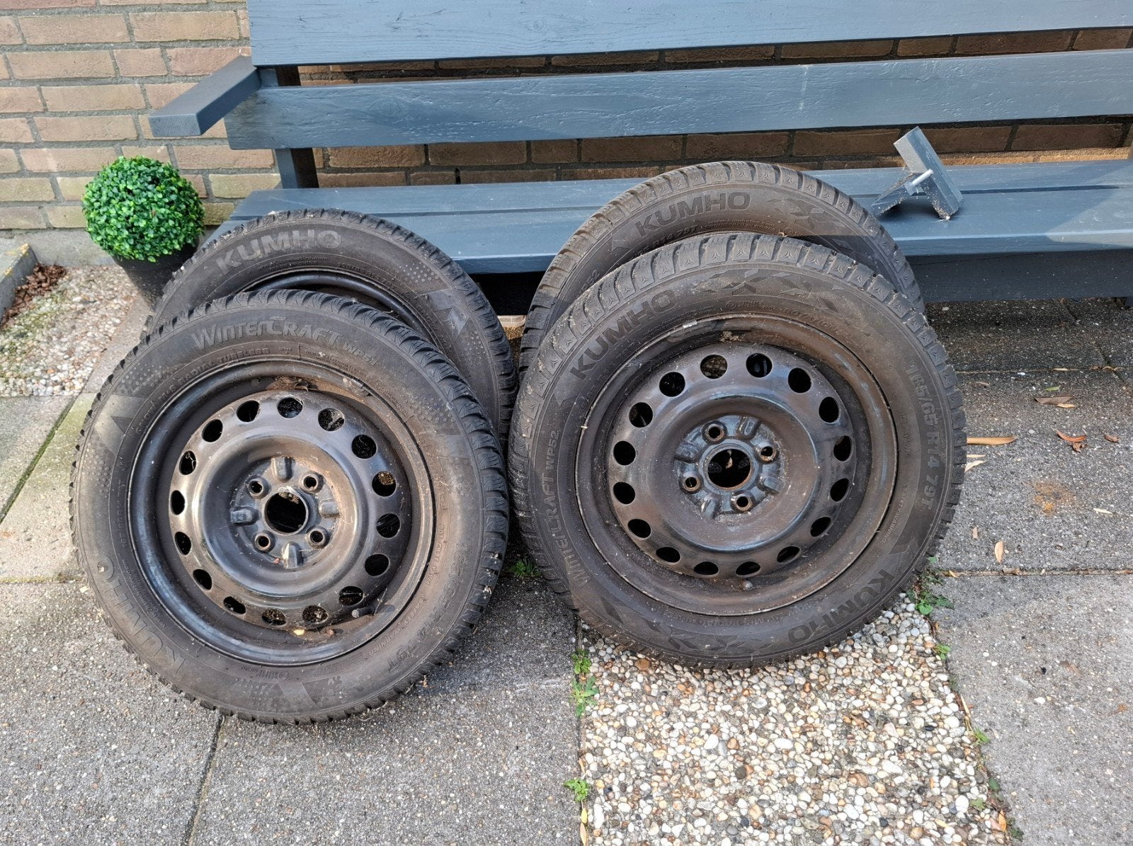 4 velgen met winterbanden voor Peugeot 107/108, Aygo, C1, Ophalen of Verzenden, Gebruikt