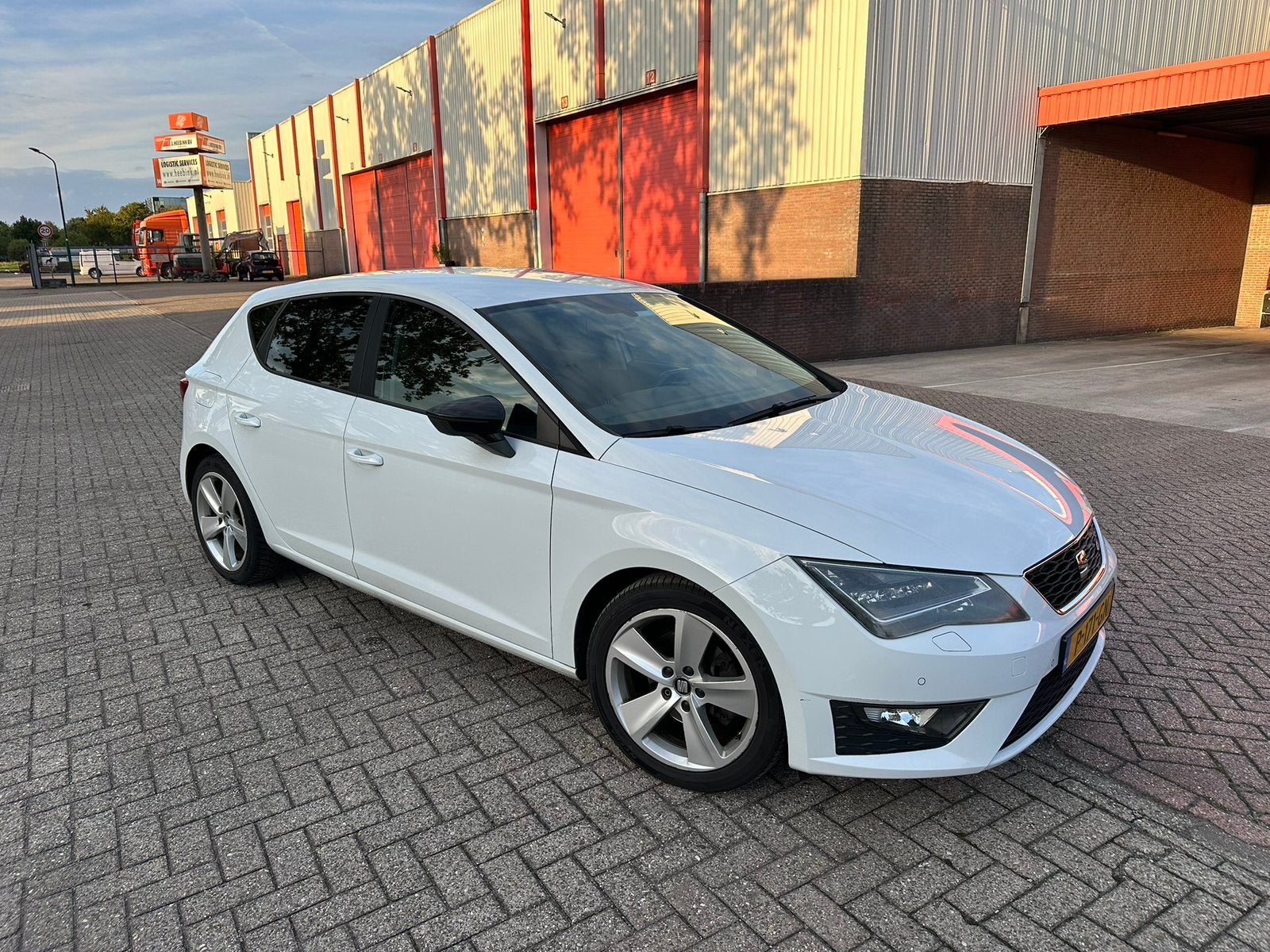 SEAT León