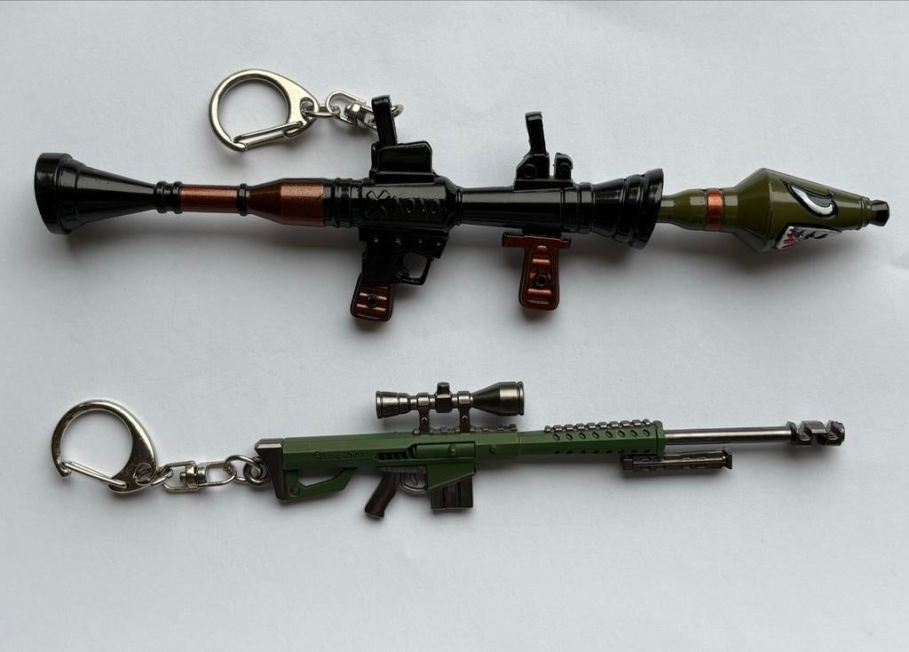 Fortnite sleutelhangers: rocketlauncher & sniper gun 17&12cm, Ophalen of Verzenden, Zo goed als nieuw, Overige typen