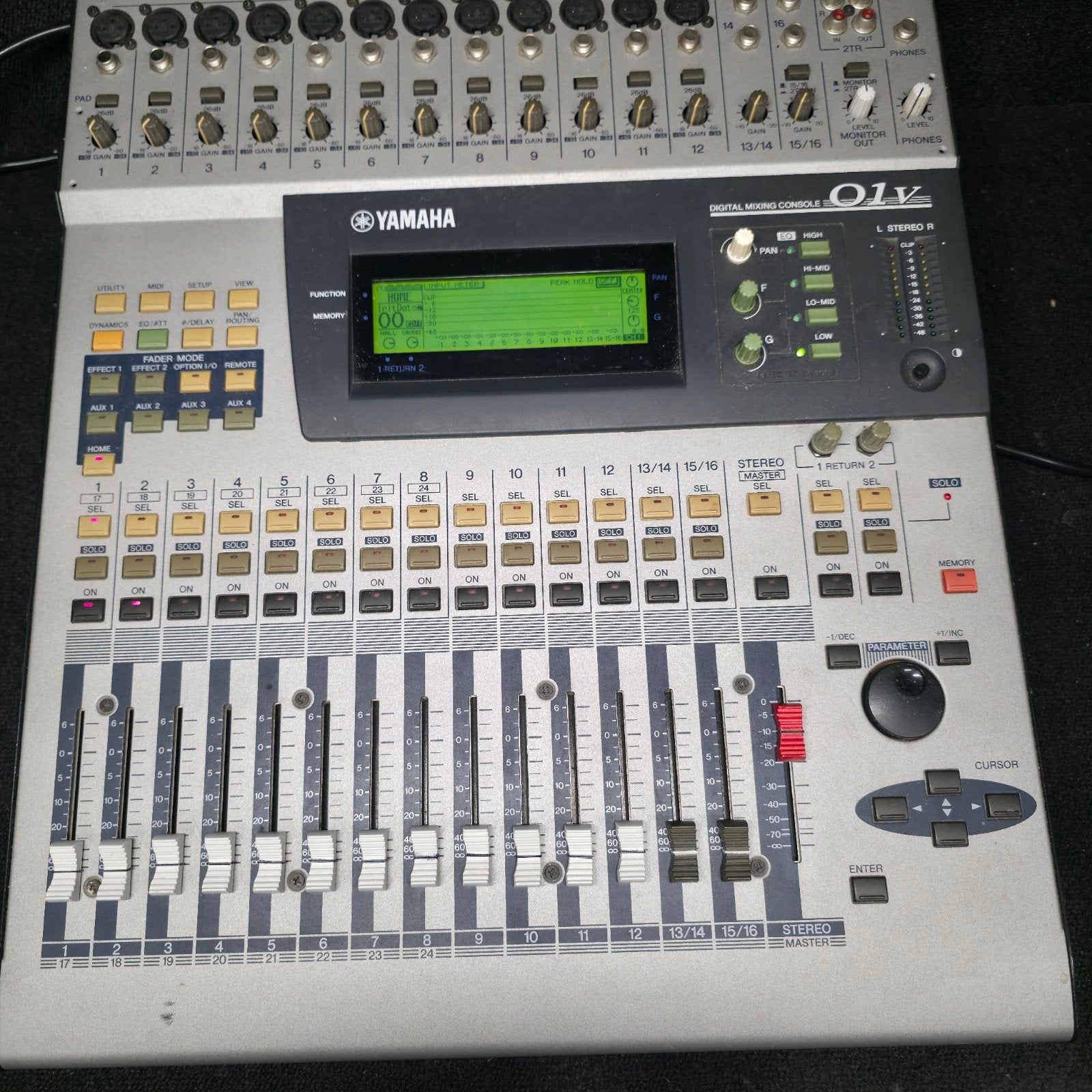 YAMAHA 01V   digitale mixer / mengpaneel, Ophalen of Verzenden, Gebruikt