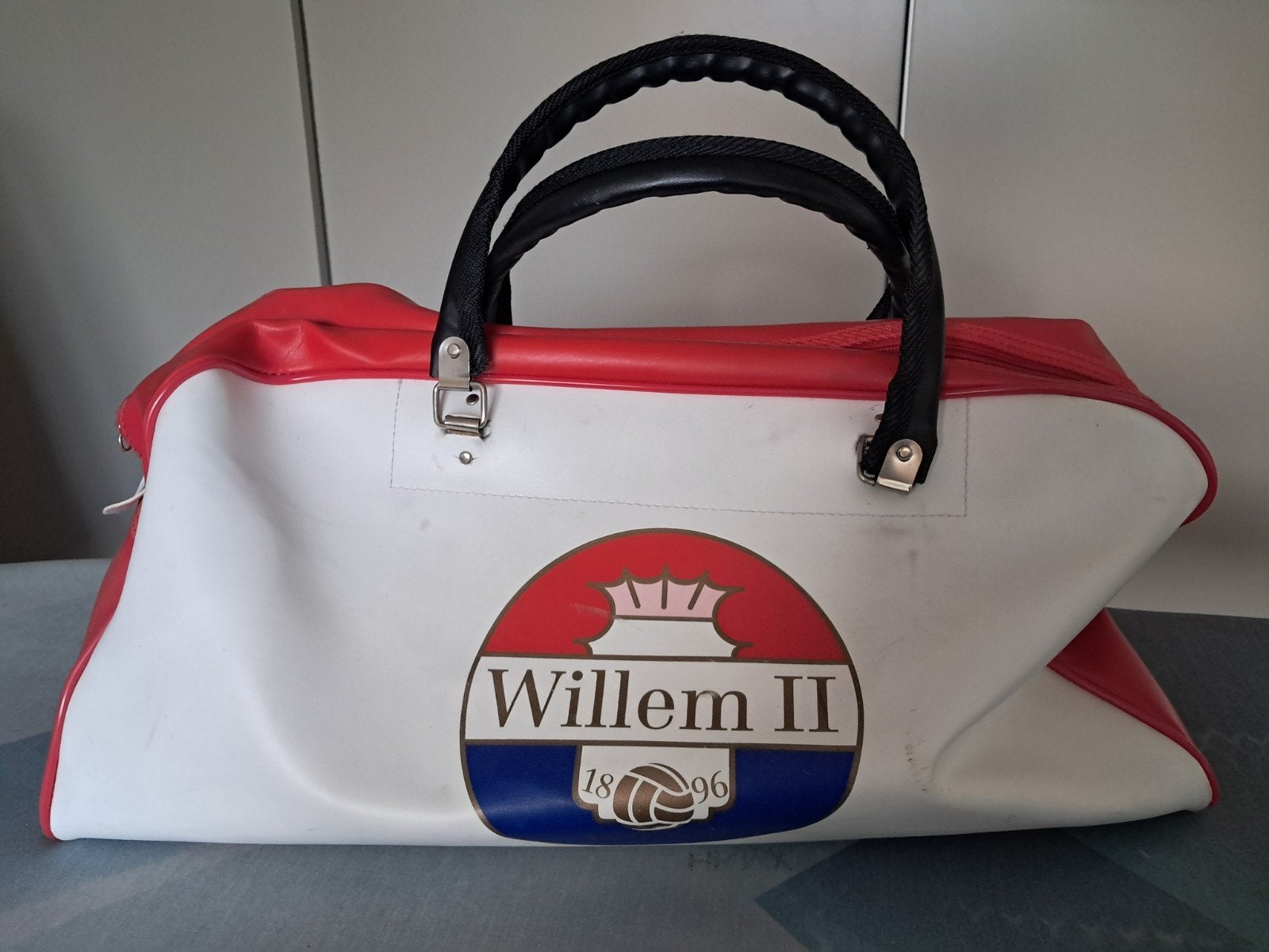 Vintage Willem II sporttas / reistas - Jupiler, Ophalen of Verzenden, Gebruikt, Rood, Overige typen