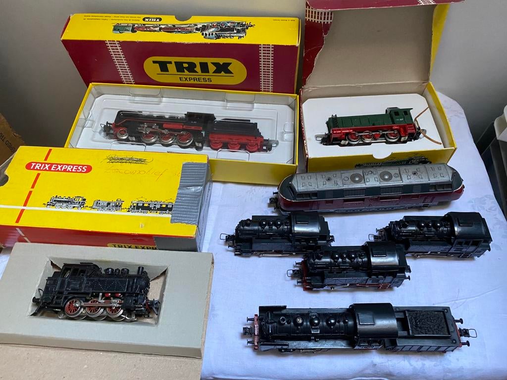 VEEL Trix Express te KOOP, Hobby en Vrije tijd, Gelijkstroom, Wagon, Zo goed als nieuw, Ophalen