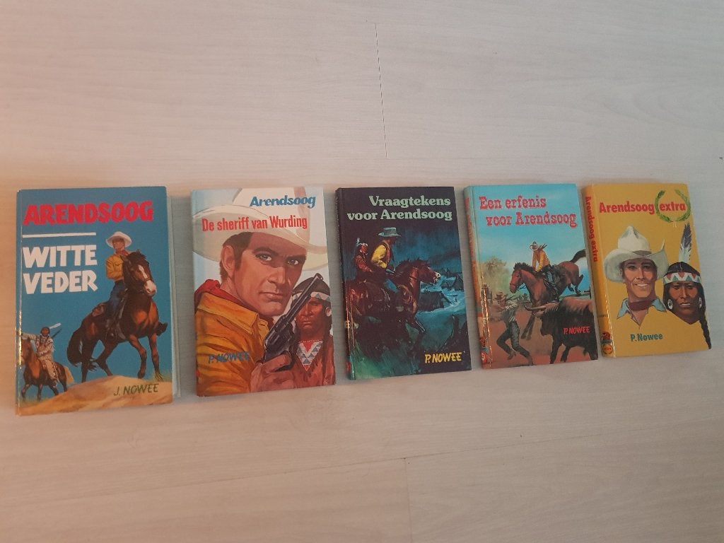 Arendsoog boeken, Ophalen of Verzenden, Gelezen, Jan Nowee