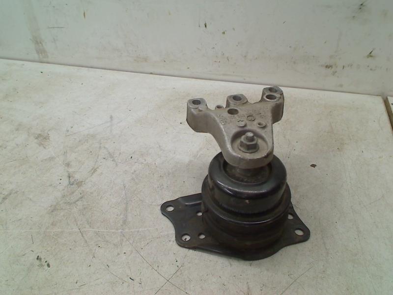 Motorsteun Volkswagen Polo V (6R) 2013 6R0199262B, Gebruikt, Volkswagen, Volkswagen AG, Kundenbetreuung@volkswagen.de