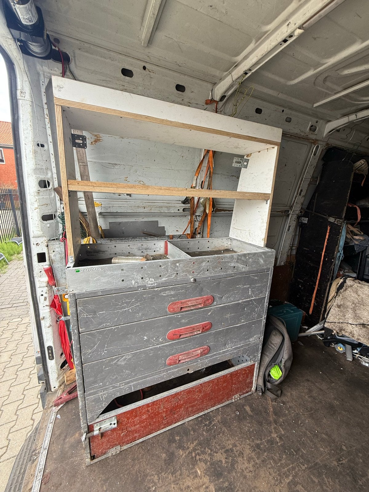 BOTT Werkbusinrichting stelling 3 lades en rode handgrepen, Ophalen, Gebruikt