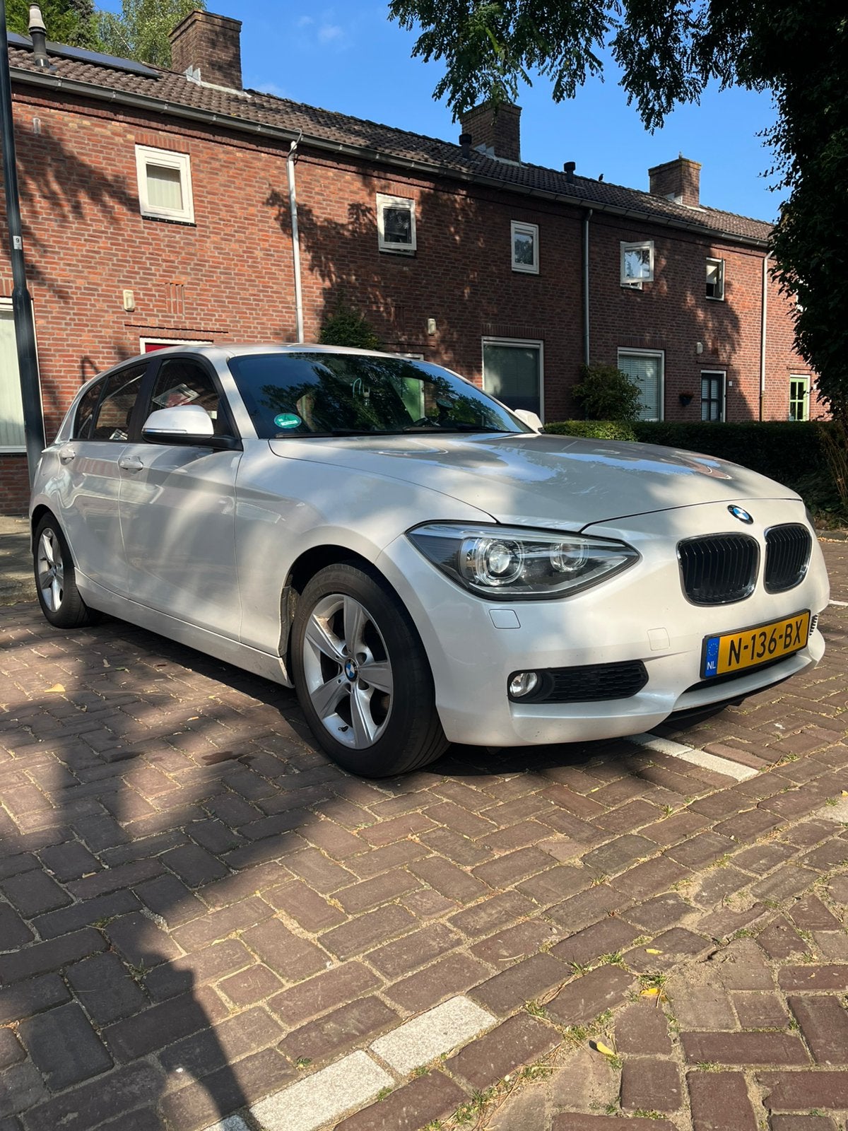 BMW 1-Serie 118I 5DR Aut8 F20, Auto's, BMW, 4 cilinders, Wit, 1200 kg, Particulier