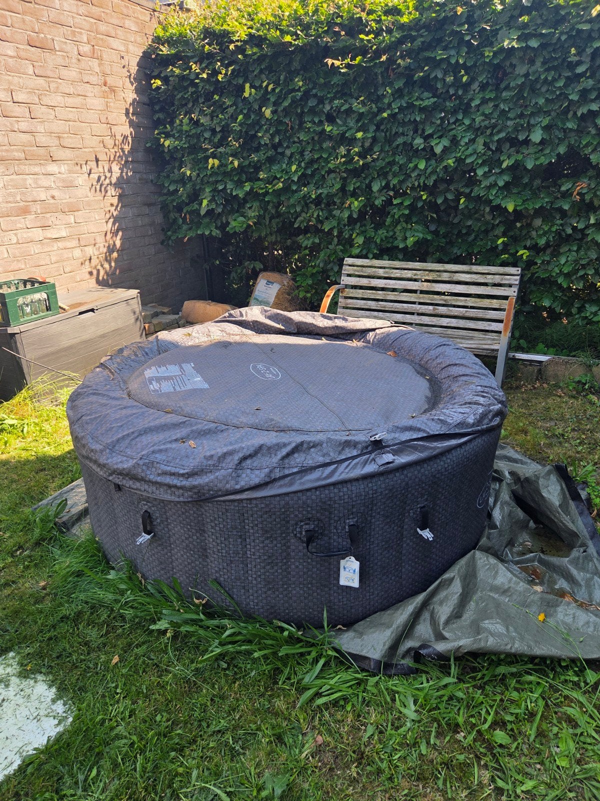 Opblaasbare Jacuzzi met Afdekzeil en Pomp, Ophalen, Gebruikt, Filter, Opblaasbaar