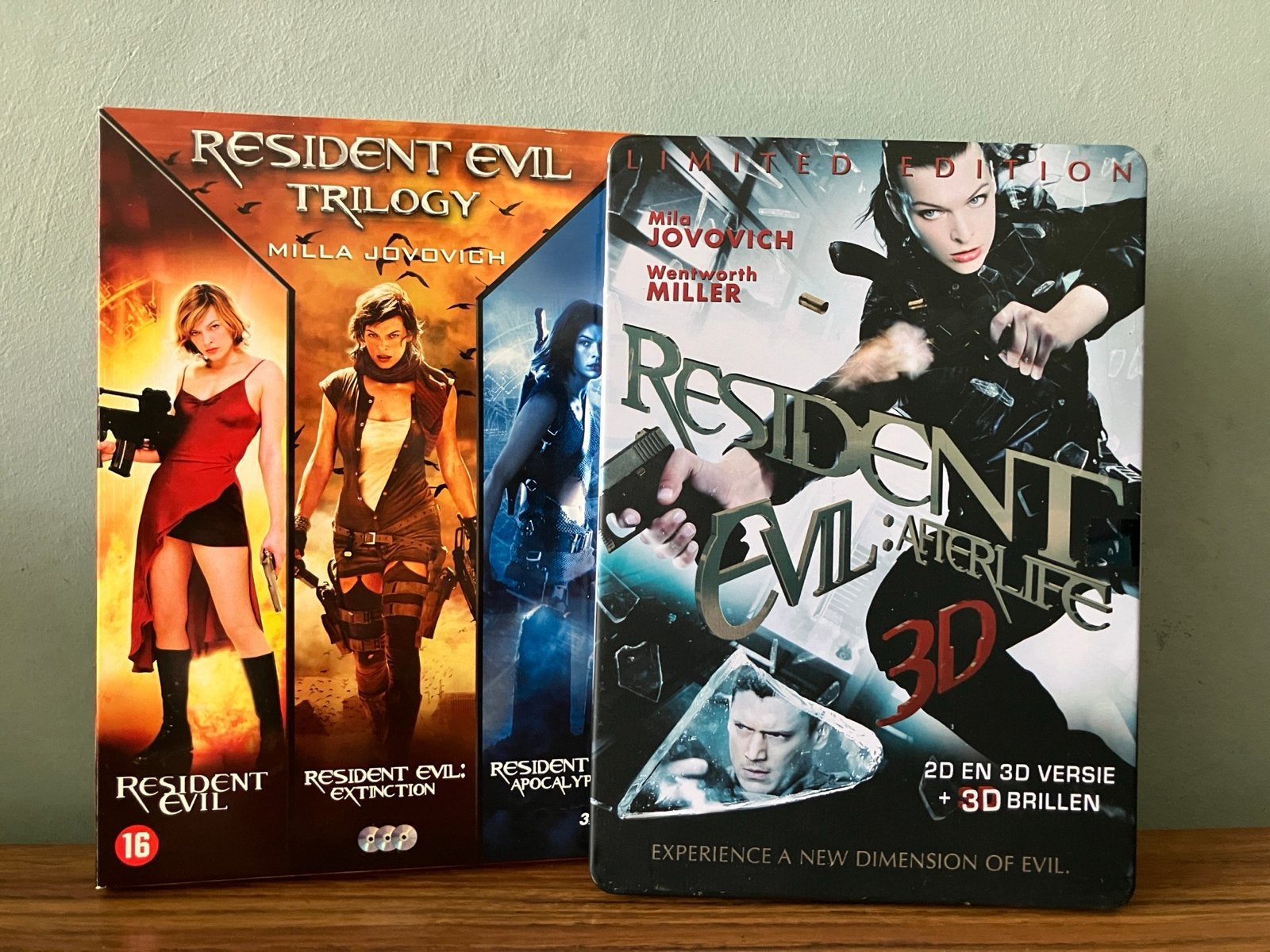 Resident Evil - Films 1-4 DVD Boxset + Afterlife 3D izgs, Cd's en Dvd's, Dvd's | Thrillers en Misdaad, Zo goed als nieuw, Actiethriller