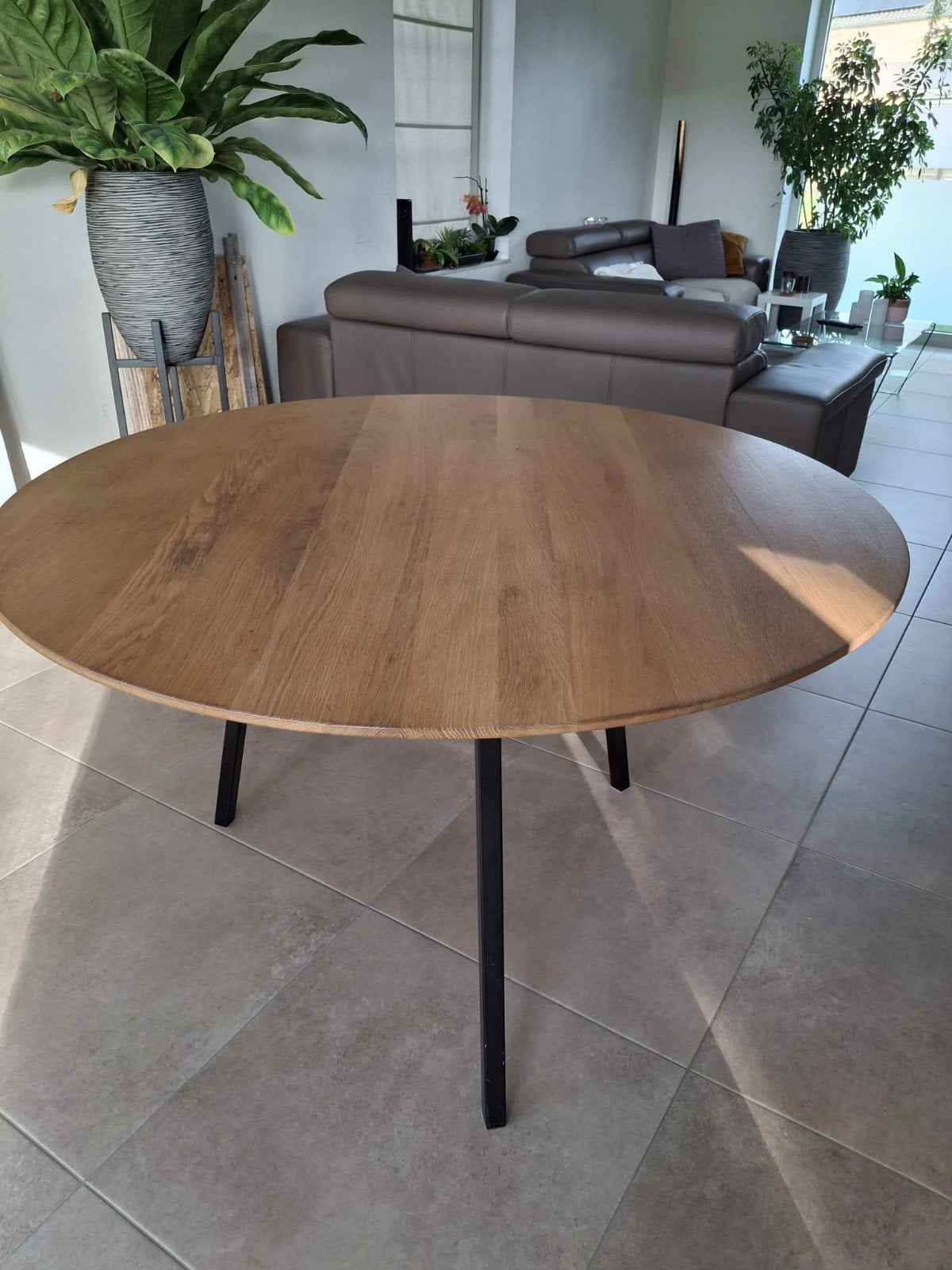 massief eiken ronde eettafel te koop!!