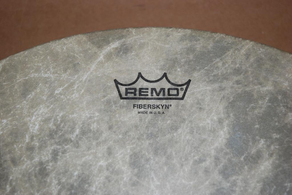 Remo Djembe vel nieuw 2,5 inch collar Fiberskyn 18 inch, ., Drums of Percussie, Ophalen of Verzenden, .