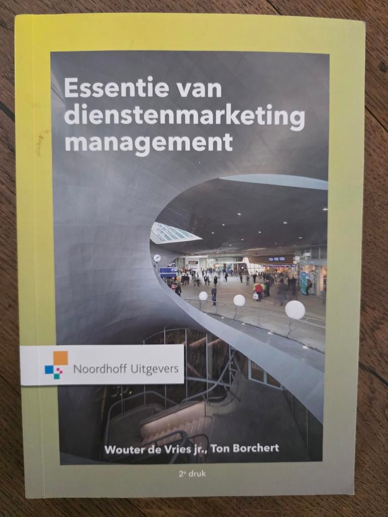 Essentie van dienstenmarketing management - 2e druk, Zo goed als nieuw, Wouter de Vries jr., Ton Borchert, Gamma, HBO