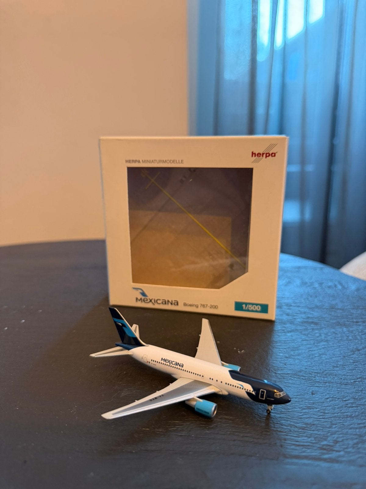 Herpa Wings 1:500 — Mexicana Boeing 767-200, Verzamelen, Ophalen of Verzenden, Zo goed als nieuw, Schaalmodel