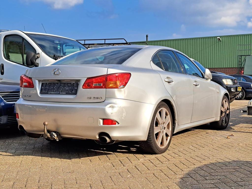 Lexus IS 250 Business MOTOR DEFECT, Gebruikt, 1535 kg, Bedrijf, Grijs