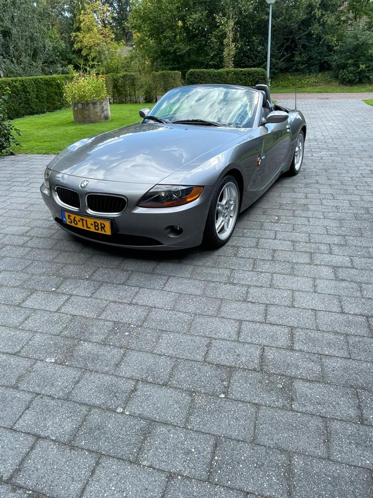 BMW Z4, Achterwielaandrijving, Zwart, Cabriolet, Handgeschakeld