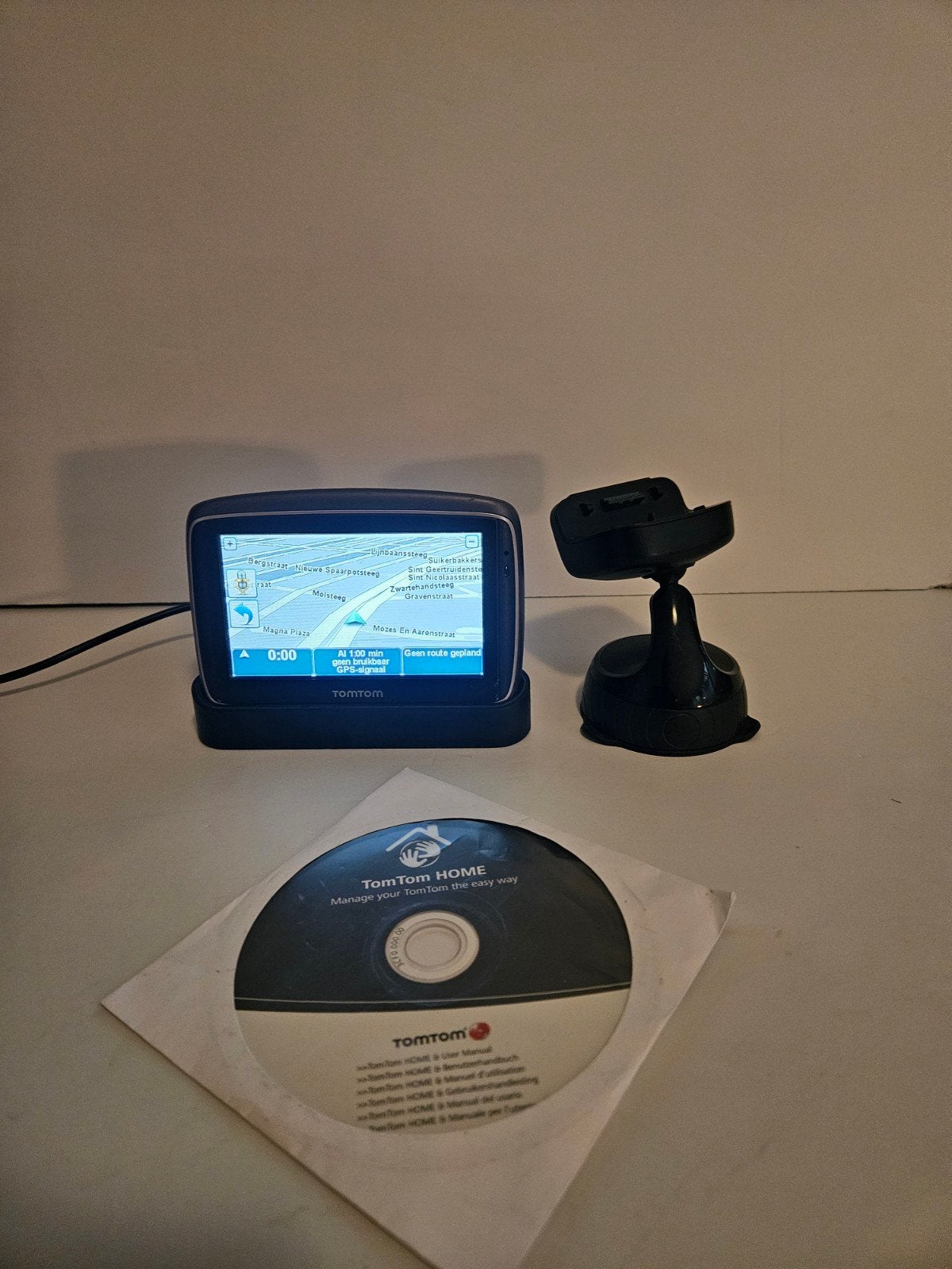 TomTom navigatiesysteem met accessoires en software, Auto diversen, Ophalen of Verzenden, Gebruikt