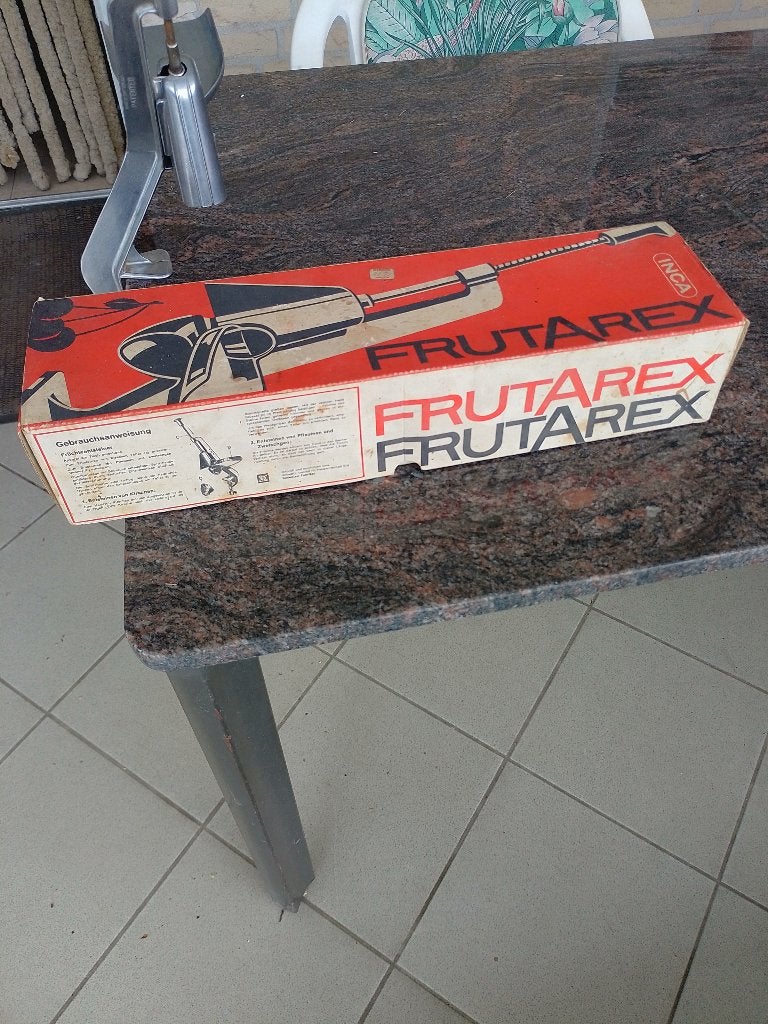 kersenontpitter/pruimenontpitter, Ophalen