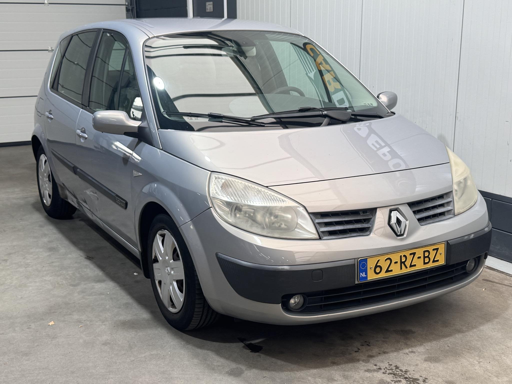 Renault Scénic 2.0-16V Expression Comfort, Auto's, Renault, 1998 cc, Stof, 4 cilinders, 133 pk