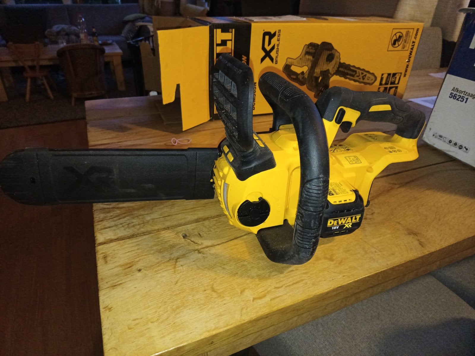 Dewalt accu kettingzaag DCM565N, Doe-het-zelf en Verbouw, Gereedschap | Zaagmachines, Ophalen, Kettingzaag, Zo goed als nieuw