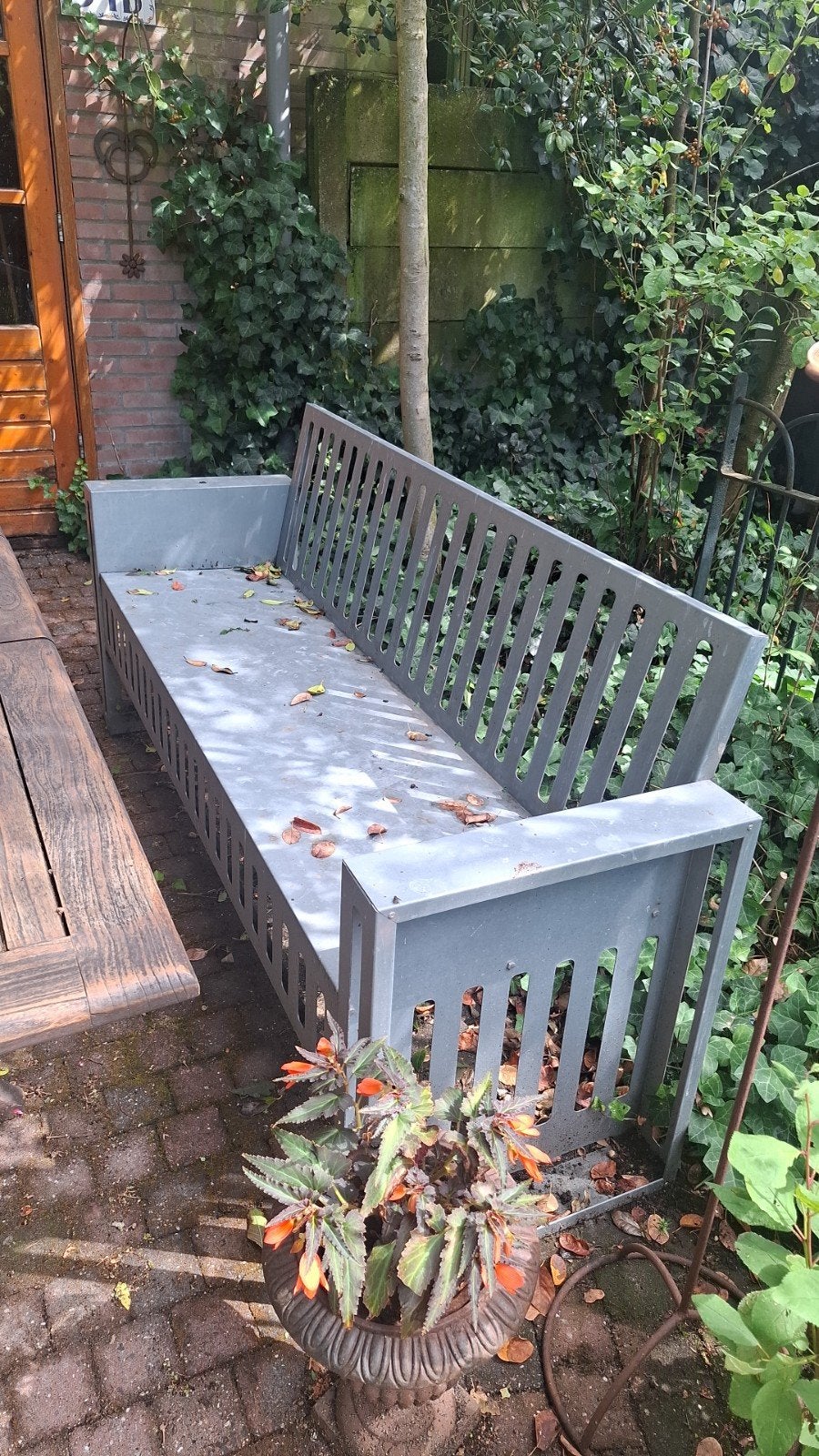 2 verzinkte tuinbanken - 135x52 en 180x52, Tuin en Terras, Ophalen of Verzenden, Gebruikt, Metaal