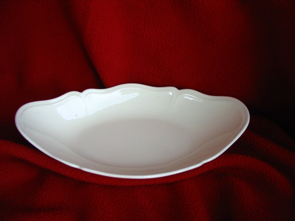 Wedgwood QUEENS PLAIN  Ovaal serveer/beleg/zuurschaaltje, Ophalen of Verzenden, Zo goed als nieuw, Bord(en), Wedgwood