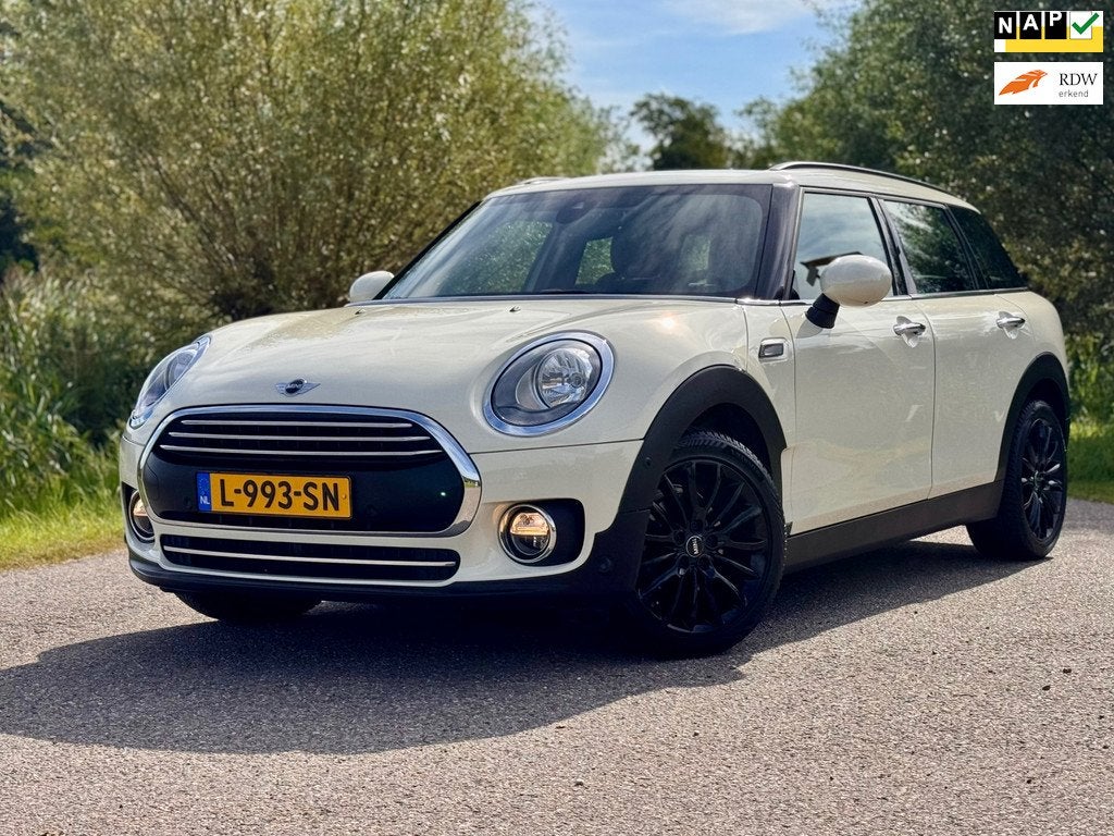 Mini Mini Clubman 1.5 Chili Serious Business Leder Navi Came, Voorwielaandrijving, Gebruikt, Automatische klimaatregeling, Wit
