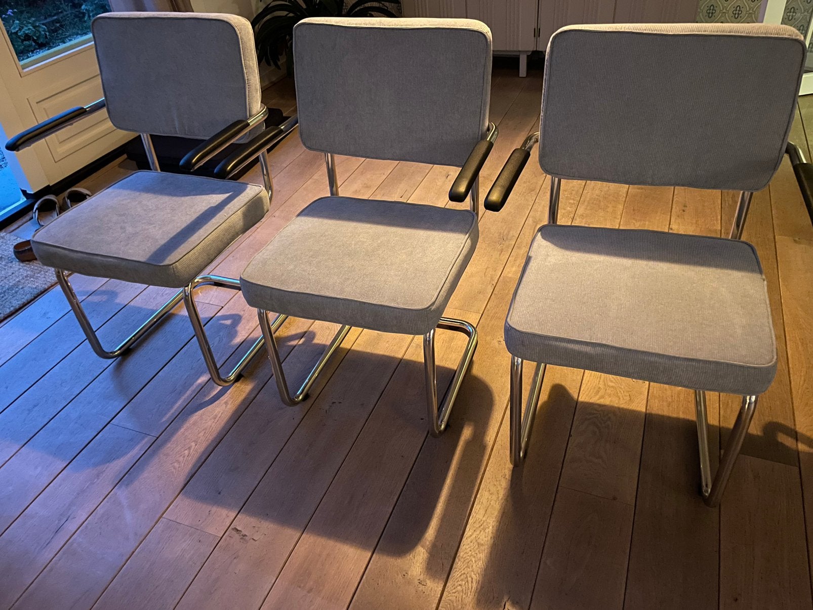 6 rib stoelen licht grijs, Ophalen, Zo goed als nieuw, Grijs
