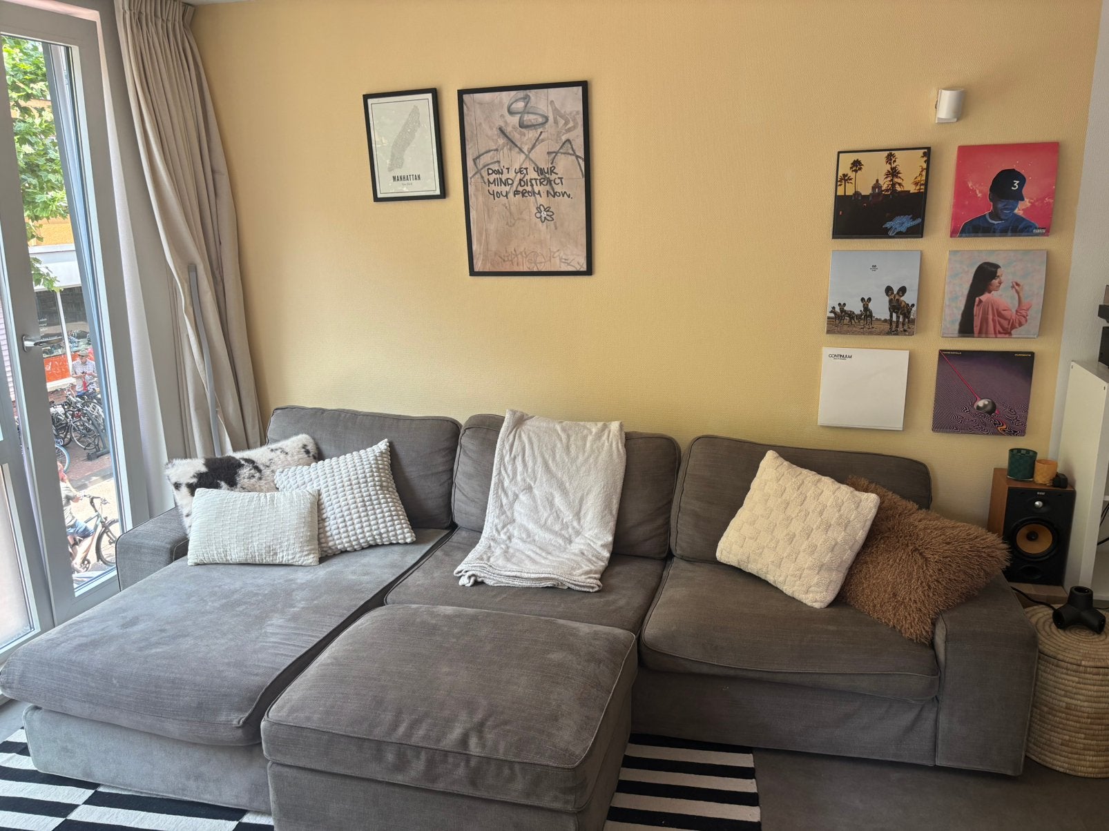 Ruime hoekbank met chaise longue + hocker – 315 cm – €150, Huis en Inrichting, Ophalen, Gebruikt, Hoekbank, 300 cm of meer