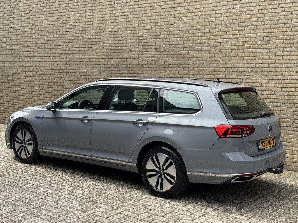 Volkswagen Passat 1.4 TSI 218pk PHEV GTE | Trekhaak wegklapb, Auto's, Automatische klimaatregeling, Stof, Gebruikt, Euro 6