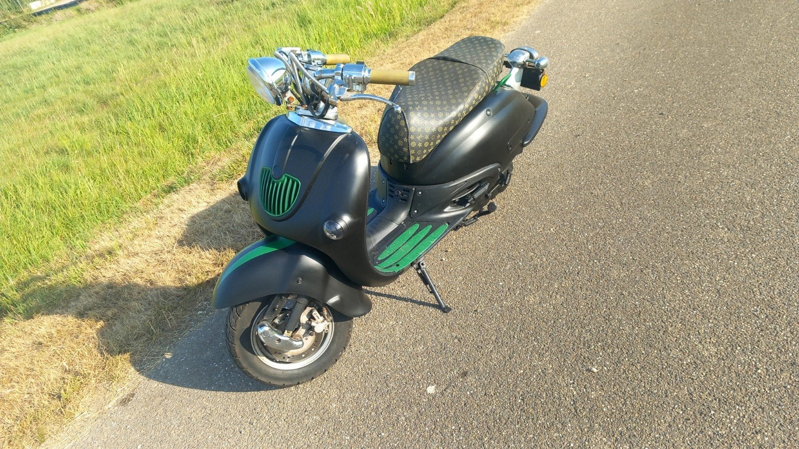 scooter berini, Ophalen of Verzenden, Zo goed als nieuw, Overige typen, Overige merken