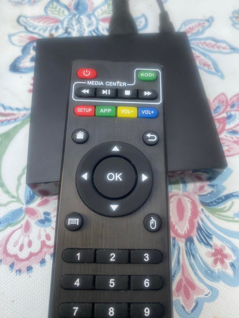 X96 Android TV Box met afstandsbediening, Ophalen of Verzenden, Gebruikt, HDMI, Zonder harde schijf