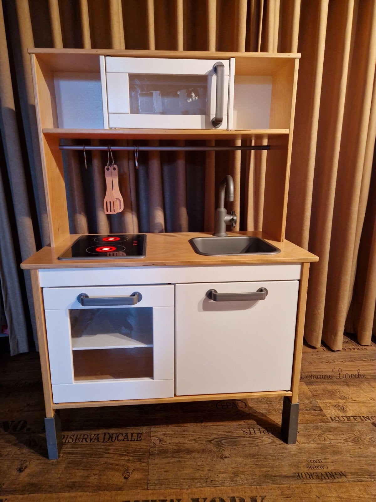 Speelkeuken, Ophalen