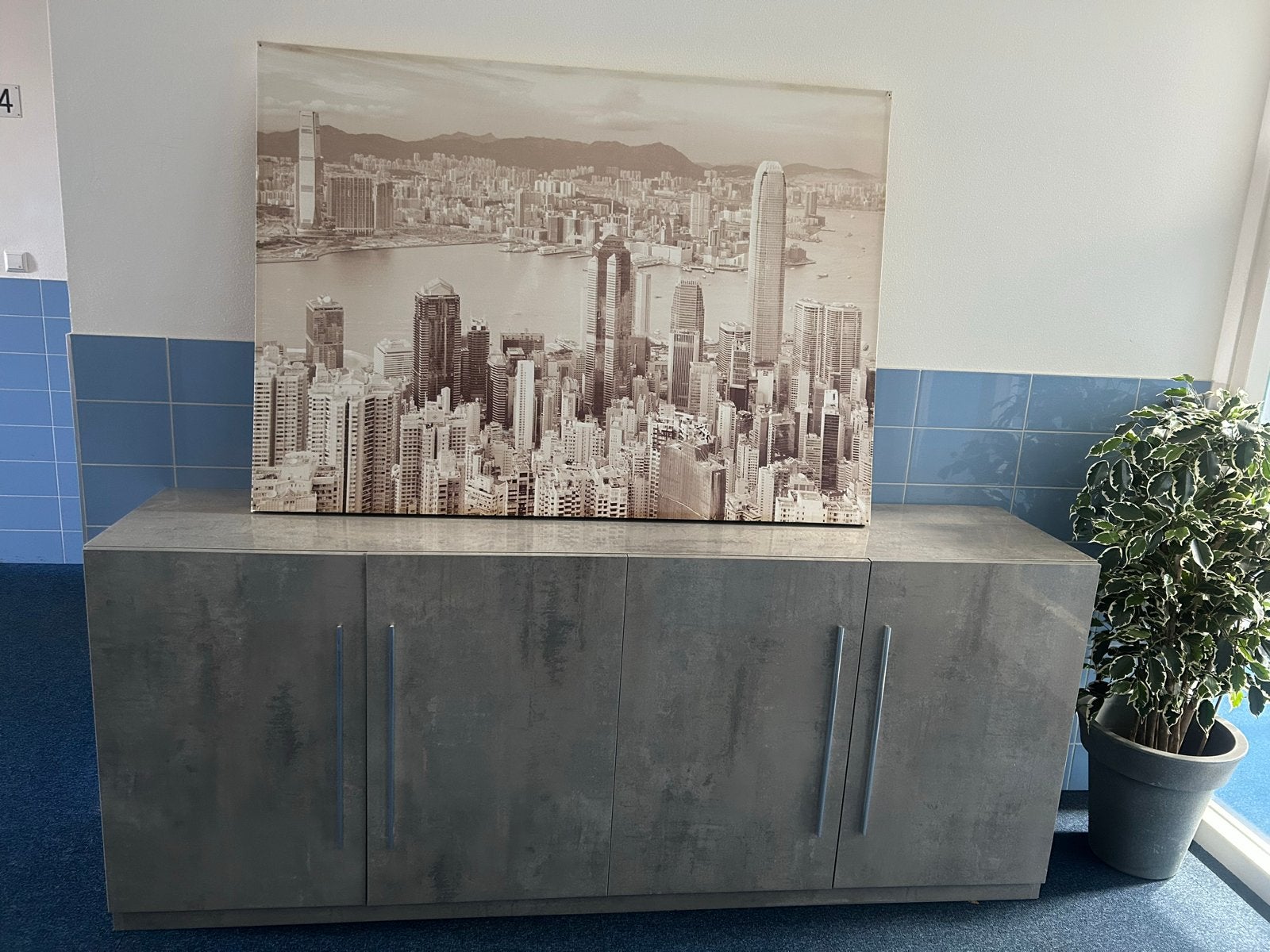 Grijze marmerlook kast met 2 deuren - 190x50 cm, Overige materialen, Gebruikt, 150 tot 200 cm, Ophalen of Verzenden