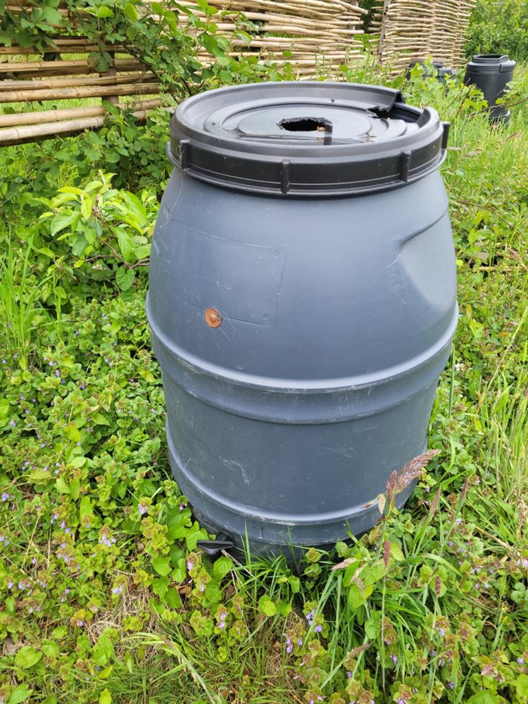 Regentonnen blauw en groen, diverse maten, 150 liter of meer, Ophalen, Gebruikt, Kunststof