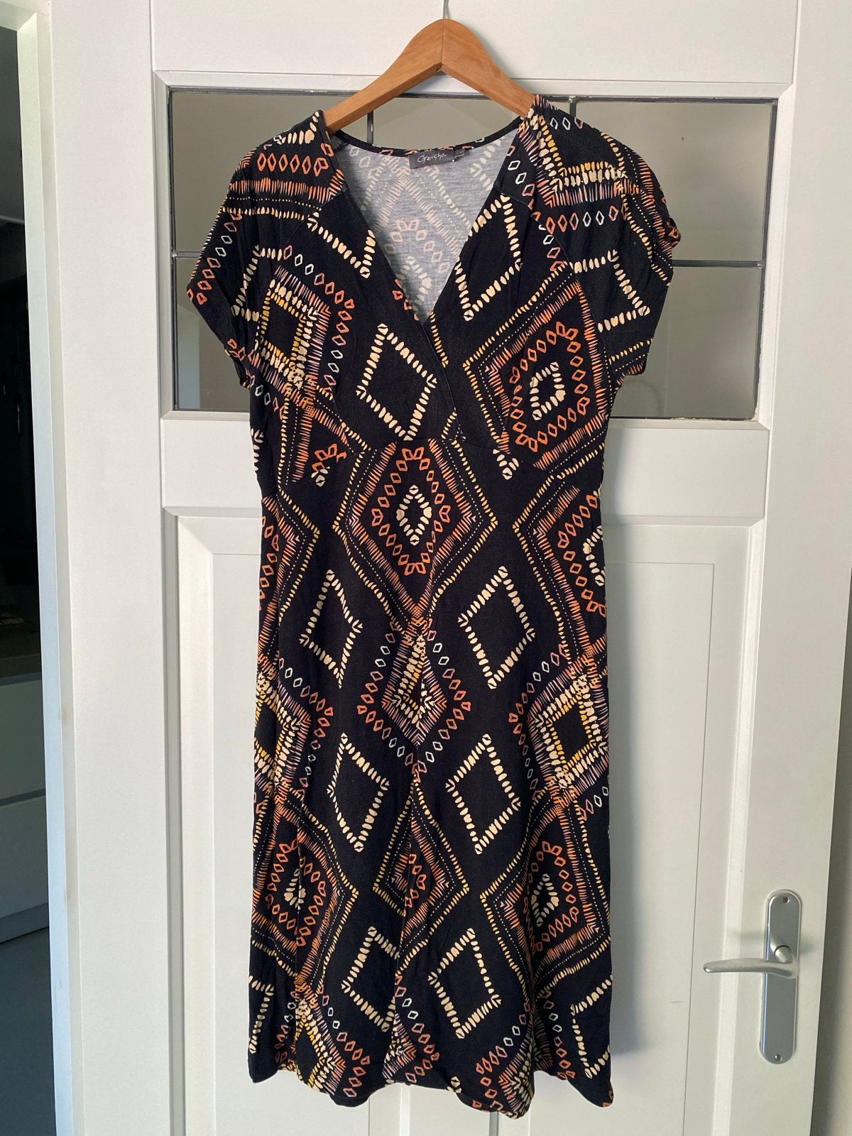 Geisha Zomerjurk met print - Maat L/40, Maat 38/40 (M), Zwart, Ophalen of Verzenden, Knielengte