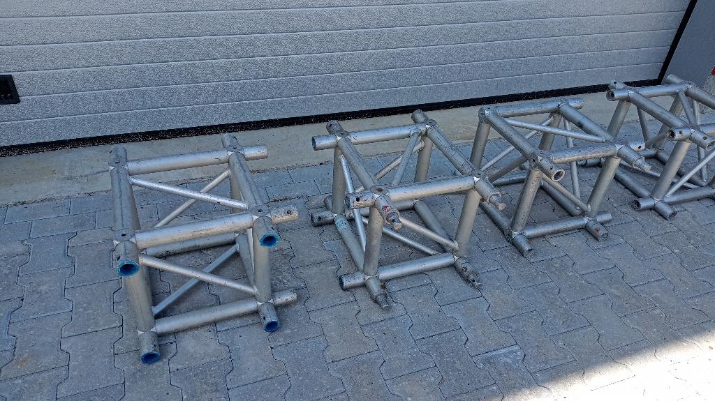 4x Prolyte Truss X40V boxcorner, Muziek en Instrumenten, Licht en Laser, Ophalen of Verzenden, Gebruikt, Overige typen